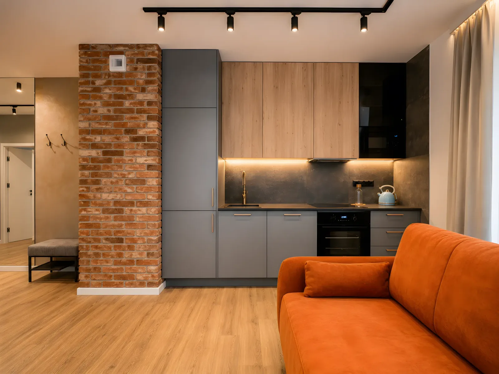 Apartament DOKI przy Montowni — w pełni wyposażona kuchnia z ekspresem